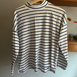 AYR mock neck long sleeve T-shirt size small